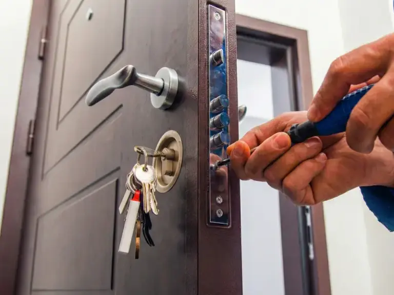 Porta blindada em Taboão da Serra – instalação e manutenção